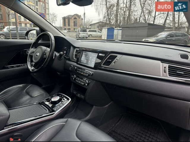 Синій Кіа Niro, об'ємом двигуна 0 л та пробігом 83 тис. км за 18700 $, фото 42 на Automoto.ua
