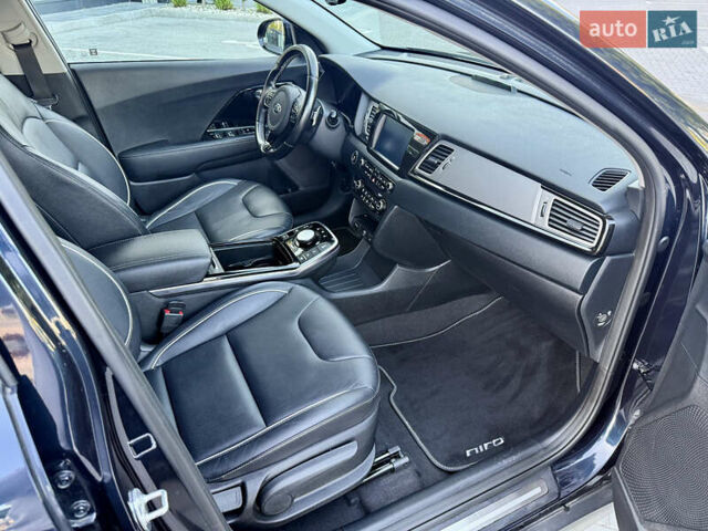 Синій Кіа Niro, об'ємом двигуна 0 л та пробігом 192 тис. км за 17386 $, фото 22 на Automoto.ua