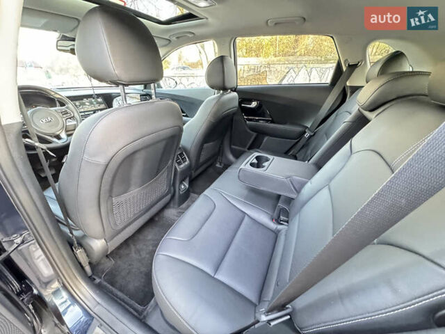 Синий Киа Niro, объемом двигателя 1.6 л и пробегом 52 тыс. км за 19800 $, фото 24 на Automoto.ua