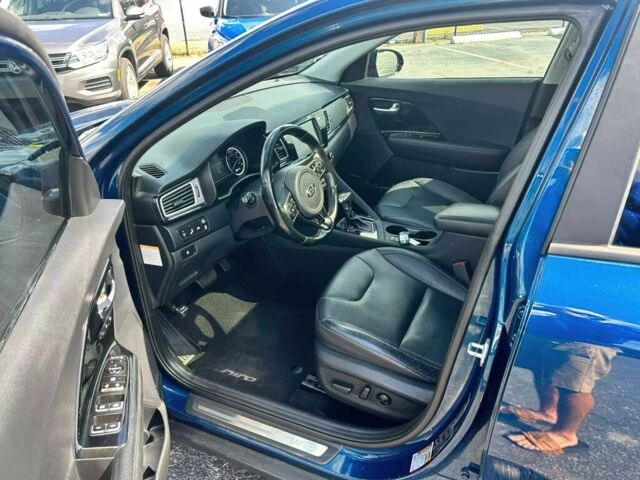 Синій Кіа Niro, об'ємом двигуна 1.6 л та пробігом 46 тис. км за 4000 $, фото 7 на Automoto.ua