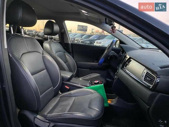 Синий Киа Niro, объемом двигателя 0 л и пробегом 78 тыс. км за 19890 $, фото 23 на Automoto.ua