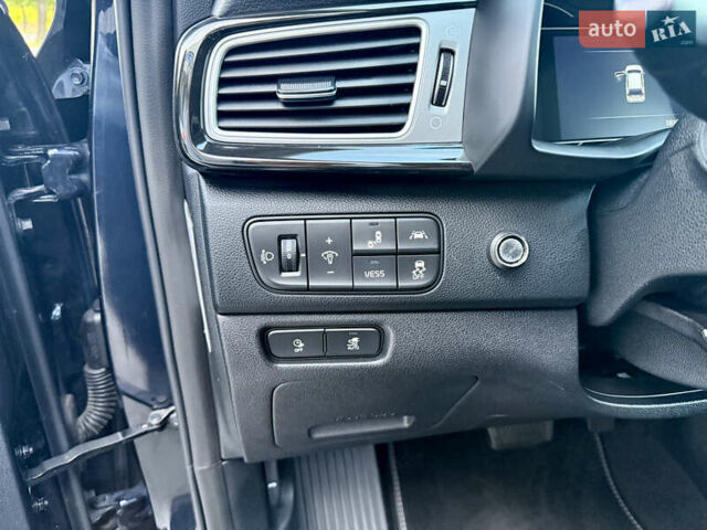 Синій Кіа Niro, об'ємом двигуна 0 л та пробігом 192 тис. км за 17386 $, фото 34 на Automoto.ua