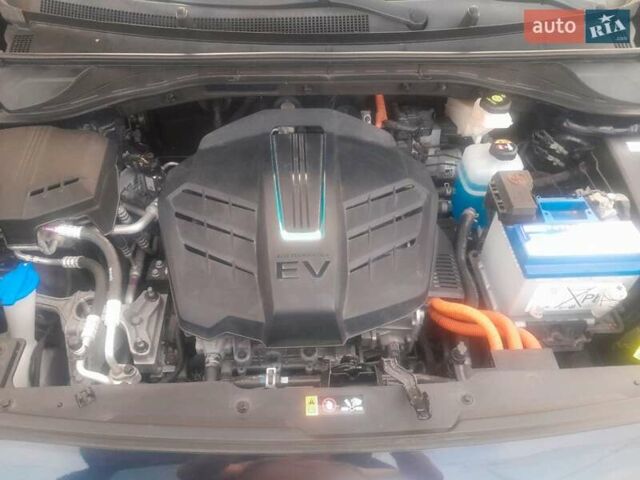 Синий Киа Niro, объемом двигателя 0 л и пробегом 128 тыс. км за 17800 $, фото 27 на Automoto.ua