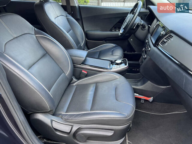 Синий Киа Niro, объемом двигателя 0 л и пробегом 87 тыс. км за 18062 $, фото 32 на Automoto.ua