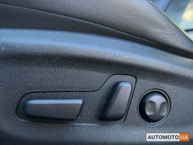 Синий Киа Niro, объемом двигателя 64 л и пробегом 191 тыс. км за 16400 $, фото 12 на Automoto.ua