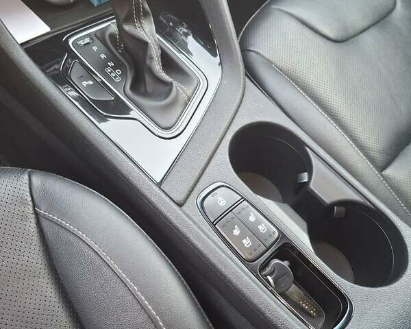 Синий Киа Niro, объемом двигателя 1.58 л и пробегом 65 тыс. км за 17999 $, фото 18 на Automoto.ua