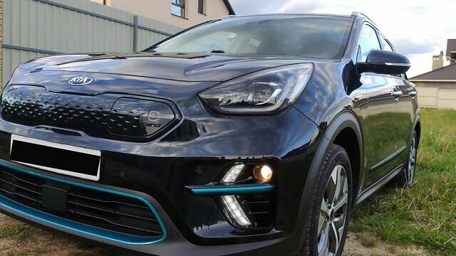 Синій Кіа Niro, об'ємом двигуна 0 л та пробігом 136 тис. км за 18300 $, фото 2 на Automoto.ua