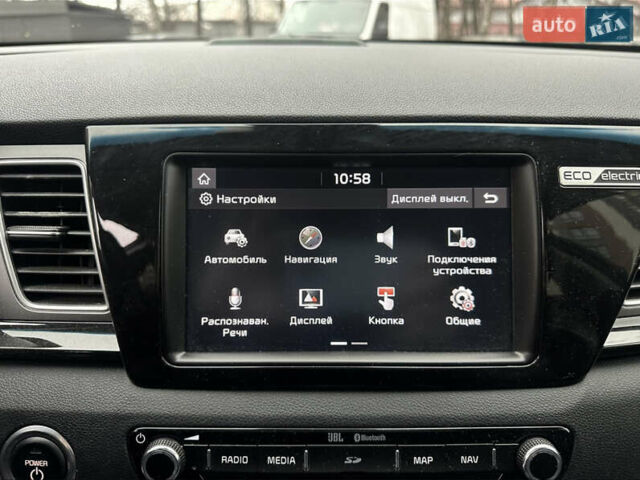 Синій Кіа Niro, об'ємом двигуна 0 л та пробігом 83 тис. км за 18700 $, фото 31 на Automoto.ua