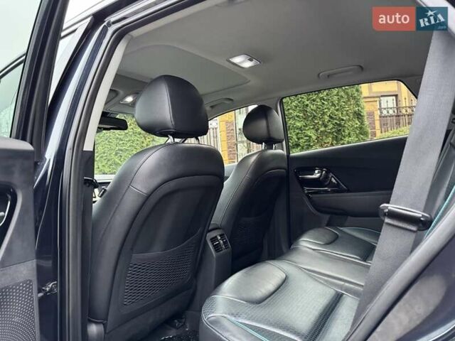 Синий Киа Niro, объемом двигателя 0 л и пробегом 172 тыс. км за 17150 $, фото 25 на Automoto.ua
