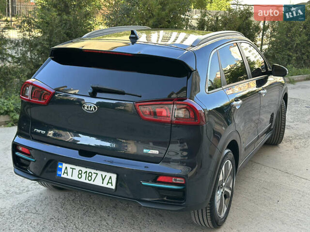 Киа Niro 2019 в Ивано-Франковске на Automoto.ua Синий Киа Niro, объемом двигателя 0 л и пробегом 155 тыс. км за 18650 $, фото 28 на Automoto.ua