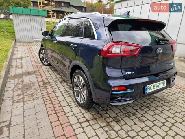 Синій Кіа Niro, об'ємом двигуна 0 л та пробігом 74 тис. км за 18200 $, фото 10 на Automoto.ua