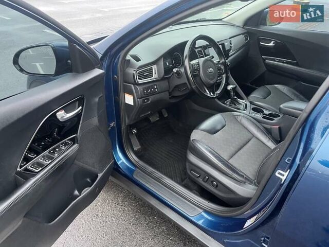Синий Киа Niro, объемом двигателя 1.58 л и пробегом 160 тыс. км за 16300 $, фото 6 на Automoto.ua