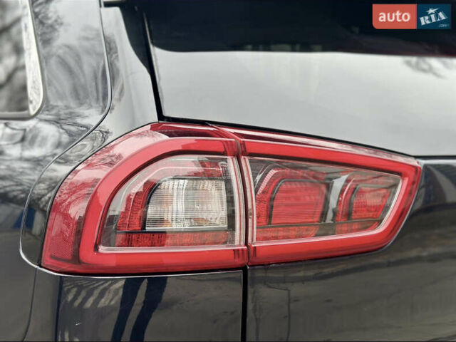 Синій Кіа Niro, об'ємом двигуна 0 л та пробігом 83 тис. км за 18700 $, фото 14 на Automoto.ua