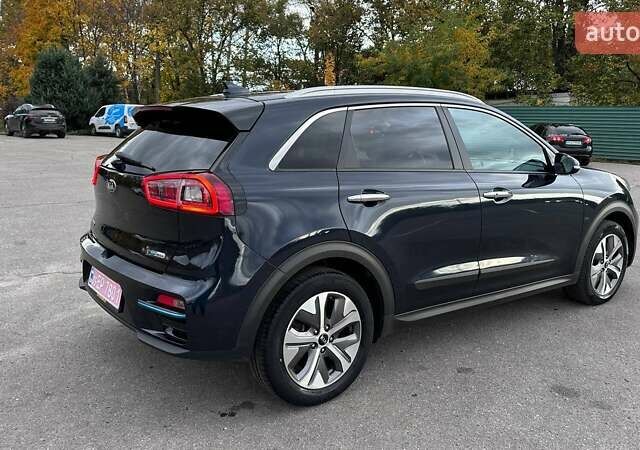 Киа Niro 2019 в Харькове на Automoto.ua Синий Киа Niro, объемом двигателя 0 л и пробегом 132 тыс. км за 18400 $, фото 8 на Automoto.ua