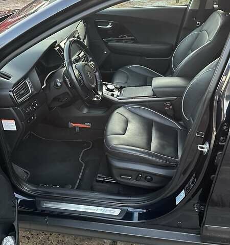 Киа Niro 2019 в Харькове на Automoto.ua Синий Киа Niro, объемом двигателя 0 л и пробегом 132 тыс. км за 18400 $, фото 17 на Automoto.ua