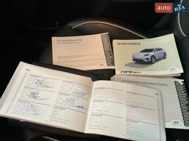 Синій Кіа Niro, об'ємом двигуна 0 л та пробігом 145 тис. км за 14900 $, фото 9 на Automoto.ua
