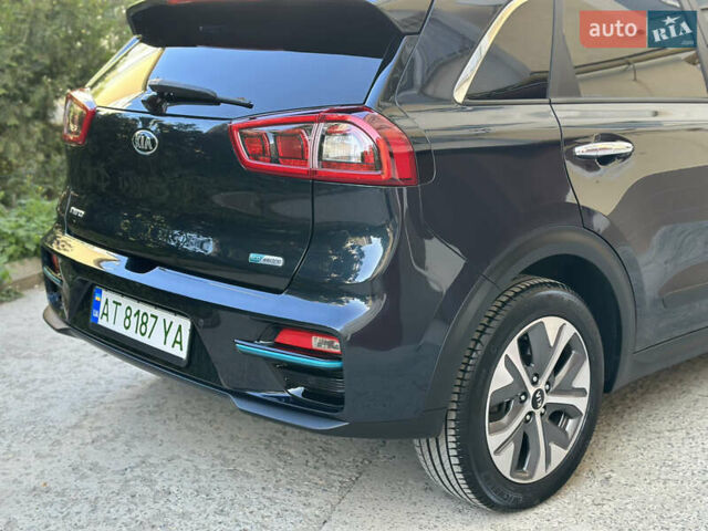 Киа Niro 2019 в Ивано-Франковске на Automoto.ua Синий Киа Niro, объемом двигателя 0 л и пробегом 155 тыс. км за 18650 $, фото 44 на Automoto.ua