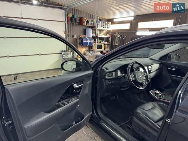 Синий Киа Niro, объемом двигателя 0 л и пробегом 74 тыс. км за 17799 $, фото 9 на Automoto.ua