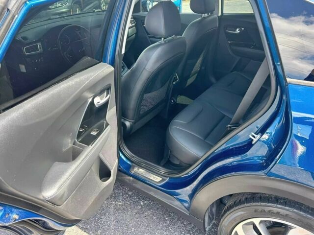 Синій Кіа Niro, об'ємом двигуна 1.6 л та пробігом 46 тис. км за 4000 $, фото 11 на Automoto.ua