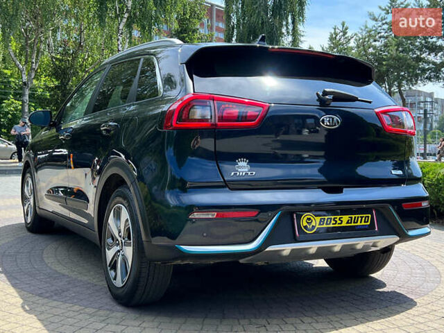 Синій Кіа Niro, об'ємом двигуна 1.6 л та пробігом 92 тис. км за 19700 $, фото 4 на Automoto.ua