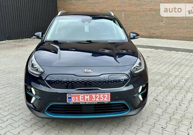 Синий Киа Niro, объемом двигателя 0 л и пробегом 124 тыс. км за 19550 $, фото 5 на Automoto.ua