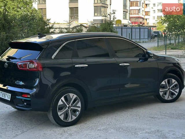 Киа Niro 2019 в Ивано-Франковске на Automoto.ua Синий Киа Niro, объемом двигателя 0 л и пробегом 155 тыс. км за 18650 $, фото 36 на Automoto.ua