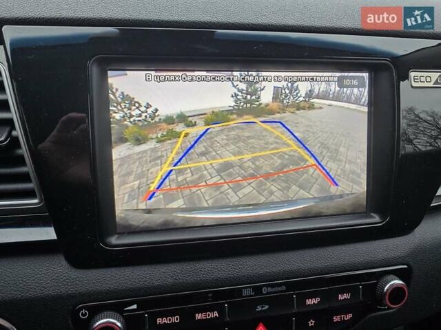 Синій Кіа Niro, об'ємом двигуна 0 л та пробігом 120 тис. км за 18770 $, фото 20 на Automoto.ua