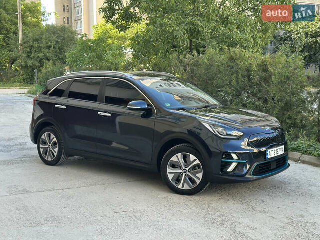 Киа Niro 2019 в Ивано-Франковске на Automoto.ua Синий Киа Niro, объемом двигателя 0 л и пробегом 155 тыс. км за 18650 $, фото 20 на Automoto.ua