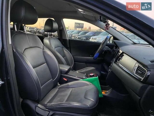 Синий Киа Niro, объемом двигателя 0 л и пробегом 78 тыс. км за 19890 $, фото 24 на Automoto.ua