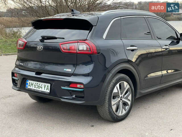 Синій Кіа Niro, об'ємом двигуна 0 л та пробігом 130 тис. км за 18455 $, фото 17 на Automoto.ua