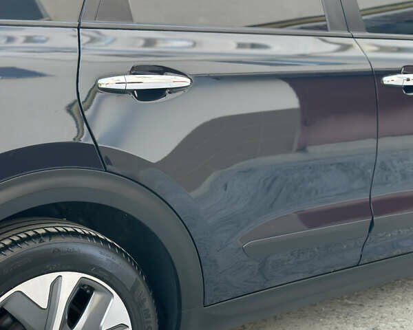 Синий Киа Niro, объемом двигателя 0 л и пробегом 155 тыс. км за 18650 $, фото 109 на Automoto.ua