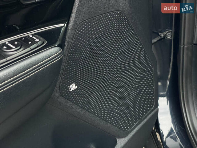 Синій Кіа Niro, об'ємом двигуна 0 л та пробігом 130 тис. км за 18455 $, фото 45 на Automoto.ua