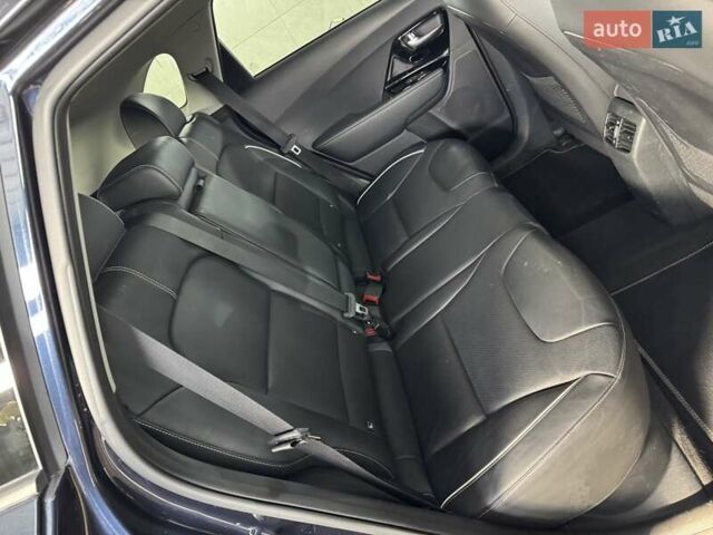 Синий Киа Niro, объемом двигателя 0 л и пробегом 74 тыс. км за 17799 $, фото 22 на Automoto.ua