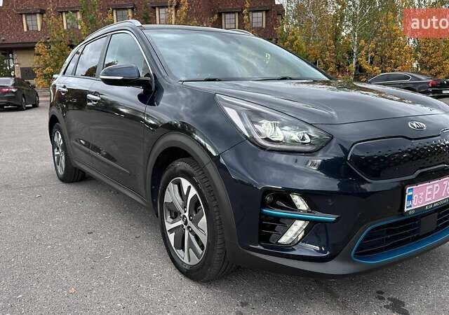 Киа Niro 2019 в Харькове на Automoto.ua Синий Киа Niro, объемом двигателя 0 л и пробегом 132 тыс. км за 18400 $, фото 7 на Automoto.ua