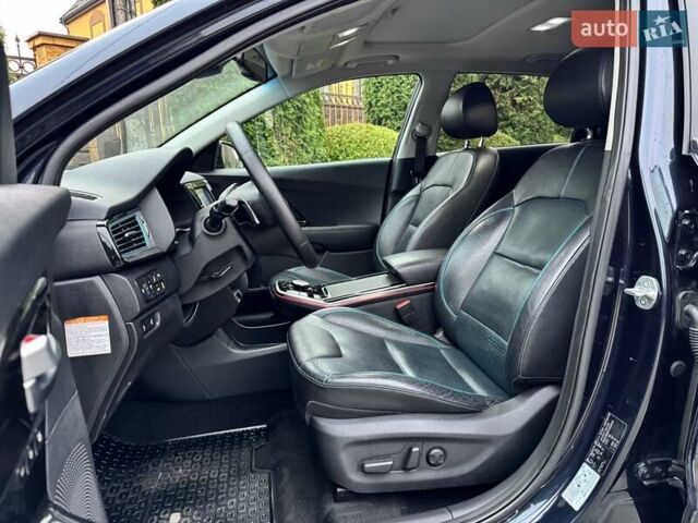 Синий Киа Niro, объемом двигателя 0 л и пробегом 172 тыс. км за 17150 $, фото 17 на Automoto.ua