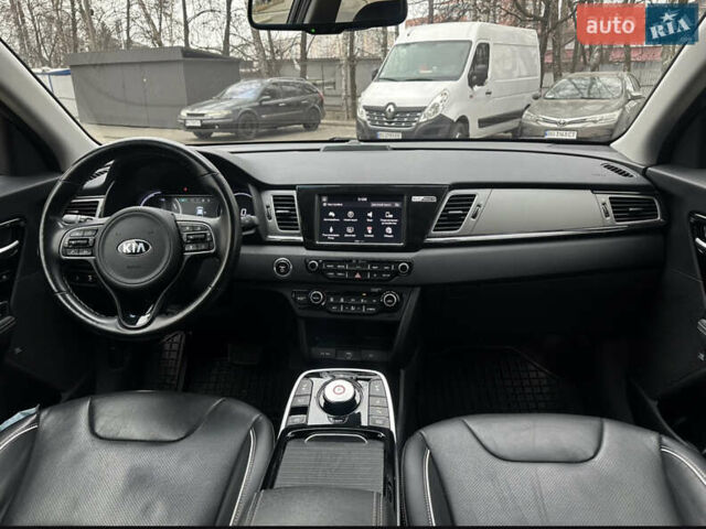 Синій Кіа Niro, об'ємом двигуна 0 л та пробігом 83 тис. км за 18700 $, фото 20 на Automoto.ua