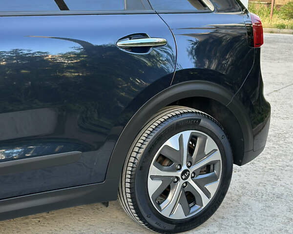 Киа Niro 2019 в Ивано-Франковске на Automoto.ua Синий Киа Niro, объемом двигателя 0 л и пробегом 155 тыс. км за 18650 $, фото 43 на Automoto.ua