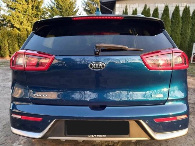 Синий Киа Niro, объемом двигателя 1.6 л и пробегом 78 тыс. км за 10499 $, фото 4 на Automoto.ua