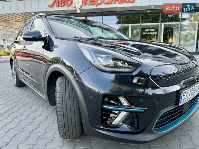 Синій Кіа Niro, об'ємом двигуна 0 л та пробігом 192 тис. км за 17386 $, фото 9 на Automoto.ua