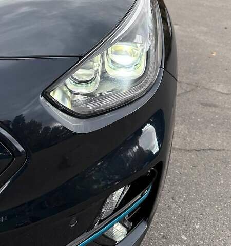 Киа Niro 2019 в Харькове на Automoto.ua Синий Киа Niro, объемом двигателя 0 л и пробегом 132 тыс. км за 18400 $, фото 4 на Automoto.ua