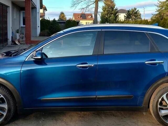 Синий Киа Niro, объемом двигателя 1.6 л и пробегом 78 тыс. км за 10499 $, фото 6 на Automoto.ua