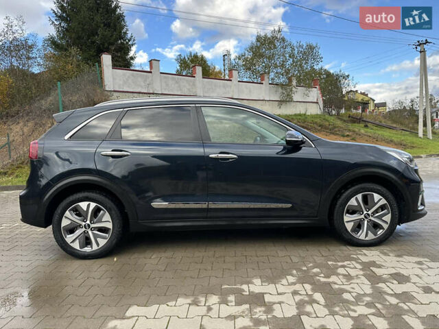 Синий Киа Niro, объемом двигателя 0 л и пробегом 120 тыс. км за 14999 $, фото 9 на Automoto.ua