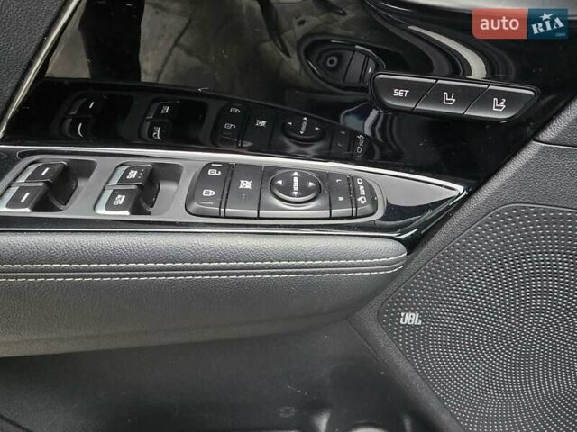 Синій Кіа Niro, об'ємом двигуна 0 л та пробігом 120 тис. км за 18770 $, фото 13 на Automoto.ua