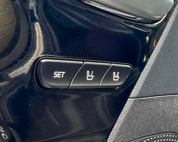 Синий Киа Niro, объемом двигателя 0 л и пробегом 88 тыс. км за 17777 $, фото 31 на Automoto.ua