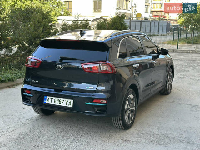 Киа Niro 2019 в Ивано-Франковске на Automoto.ua Синий Киа Niro, объемом двигателя 0 л и пробегом 155 тыс. км за 18650 $, фото 52 на Automoto.ua