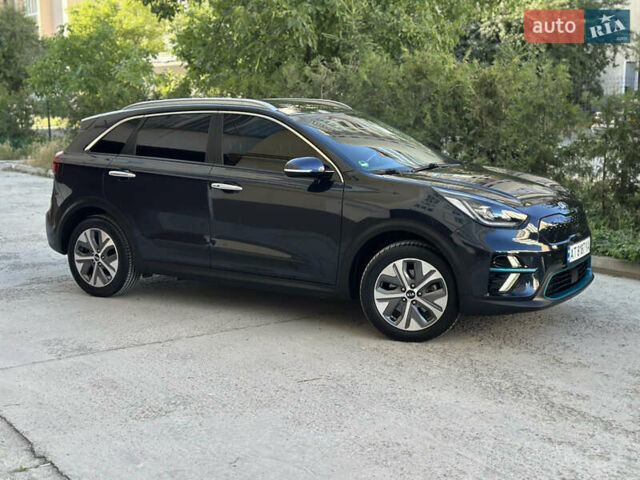 Киа Niro 2019 в Ивано-Франковске на Automoto.ua Синий Киа Niro, объемом двигателя 0 л и пробегом 155 тыс. км за 18650 $, фото 22 на Automoto.ua