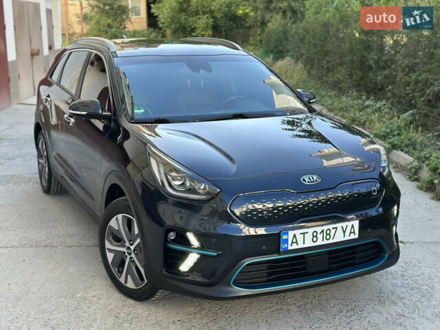 Киа Niro 2019 в Ивано-Франковске на Automoto.ua Синий Киа Niro, объемом двигателя 0 л и пробегом 155 тыс. км за 18650 $, фото 29 на Automoto.ua