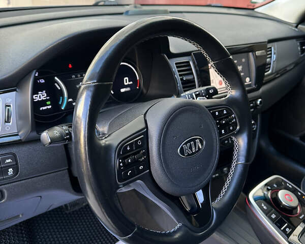 Киа Niro 2019 в Ивано-Франковске на Automoto.ua Синий Киа Niro, объемом двигателя 0 л и пробегом 155 тыс. км за 18650 $, фото 63 на Automoto.ua