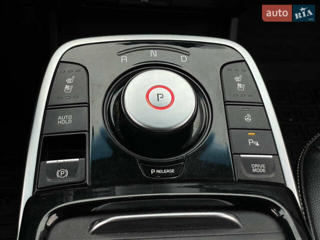 Синій Кіа Niro, об'ємом двигуна 0 л та пробігом 130 тис. км за 18455 $, фото 54 на Automoto.ua
