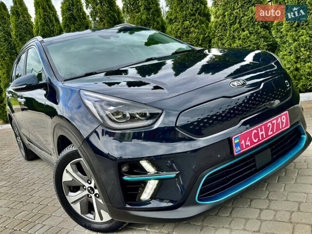 Синий Киа Niro, объемом двигателя 0 л и пробегом 88 тыс. км за 17777 $, фото 59 на Automoto.ua